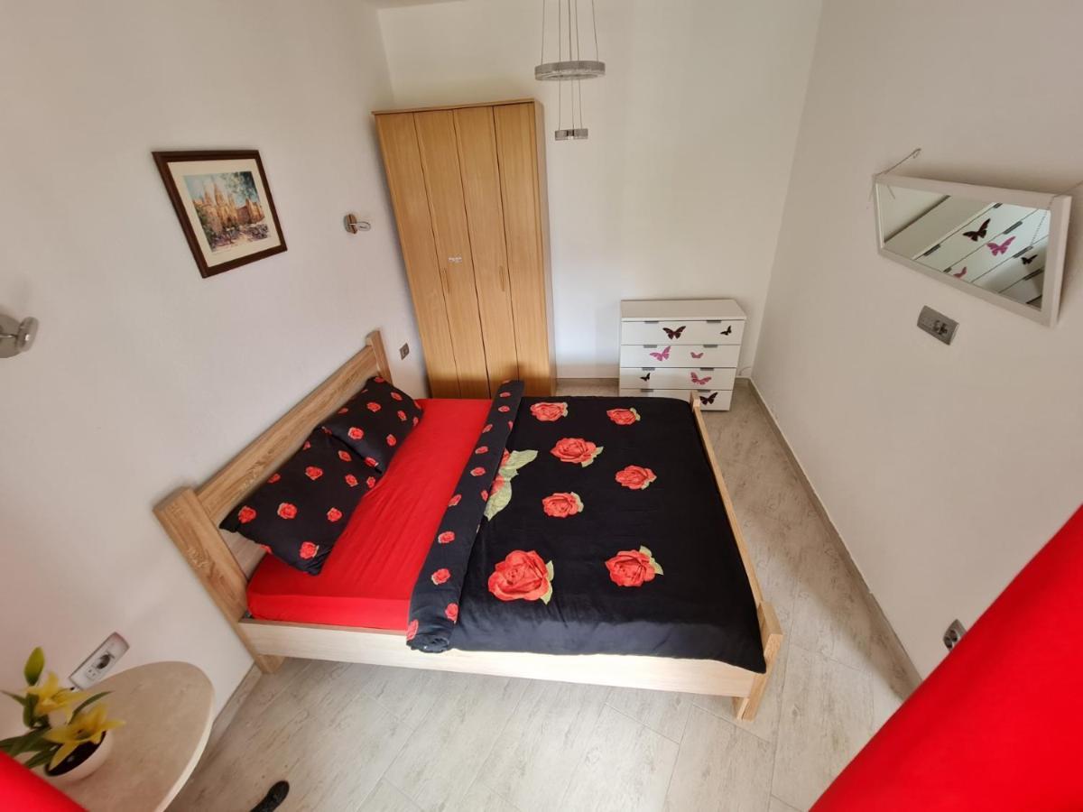 Lux Apartmani Darija Котор Экстерьер фото